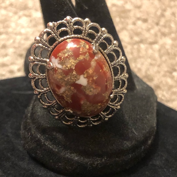 Adjustable Vintage Ring - Picture 2 of 6